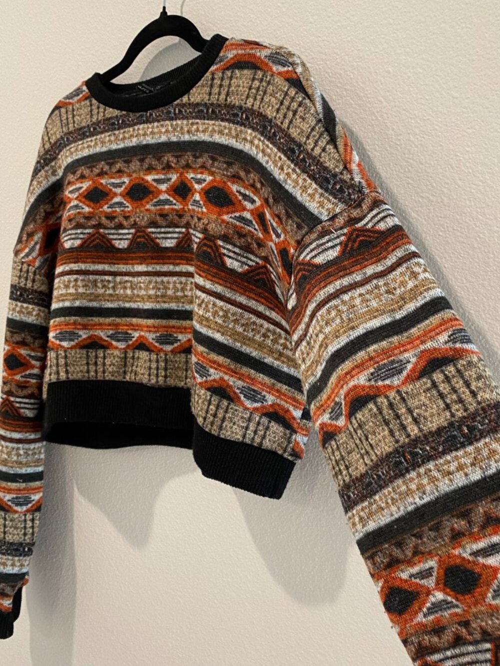 Zaful Aztec Geometric Knit Crop Sweater Multicolor Grey Orange Black Size 8 (L) - Picture 3 of 12